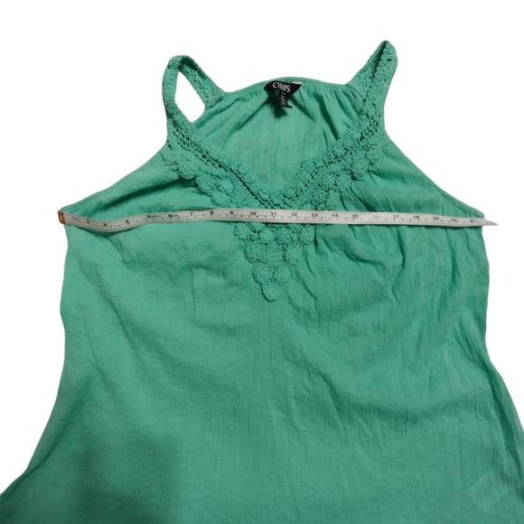 2/$10 Chaps pretty green and crocheted lace flowy tank top Size L - Picture 4 of 7